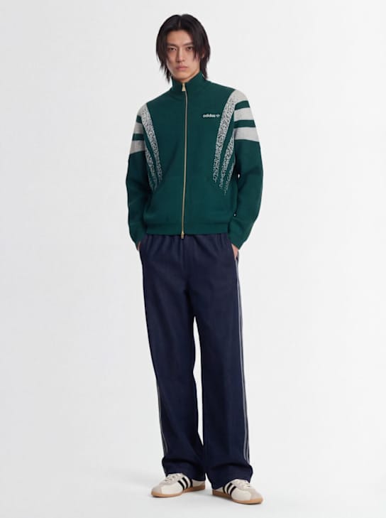 adidas Originals - 松身牛仔裤，带弹性腰围