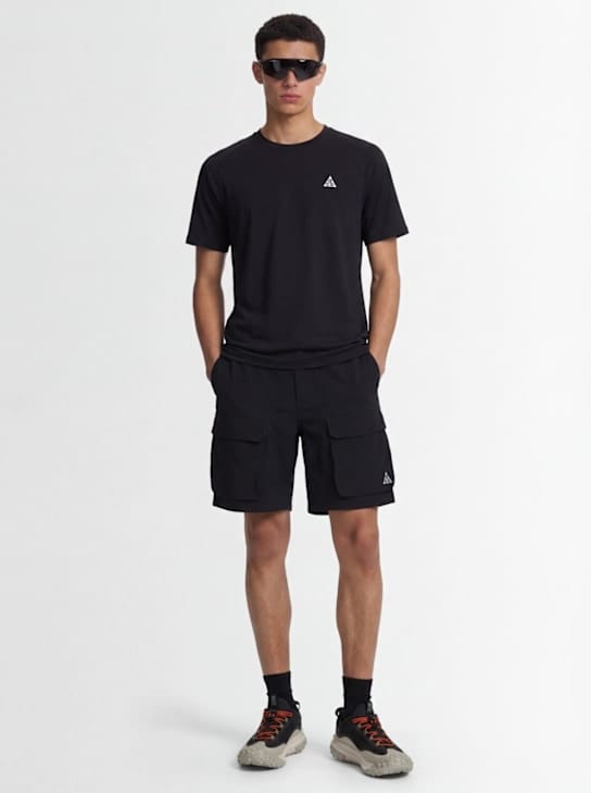 Nike: 圆领短袖T恤