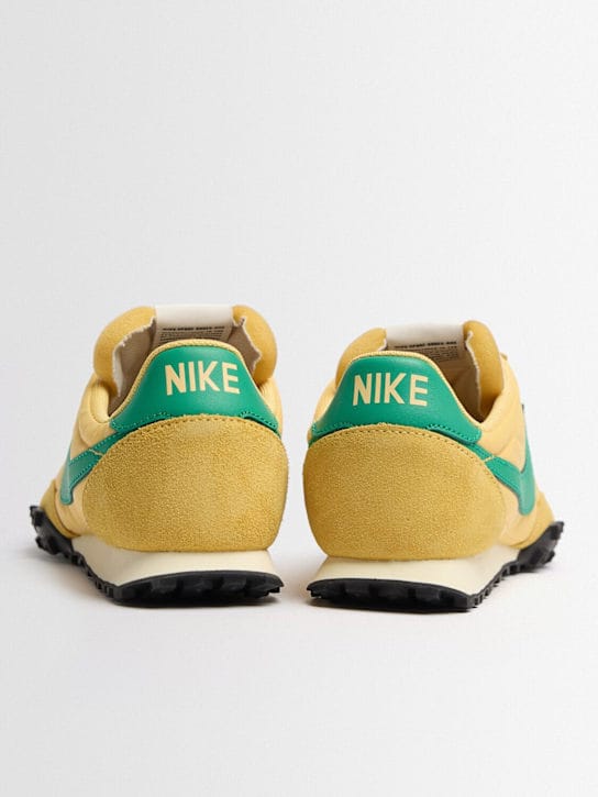Nike: Low-top sneakers with chunky sole