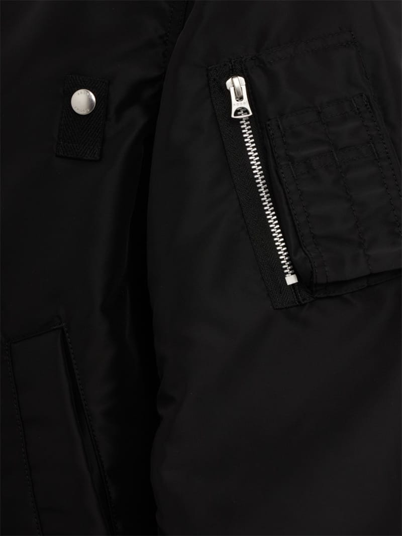 Sacai: 带袖口口袋的尼龙斜纹夹克