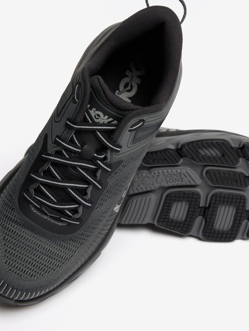 Hoka: Bondi 7 Sneakers