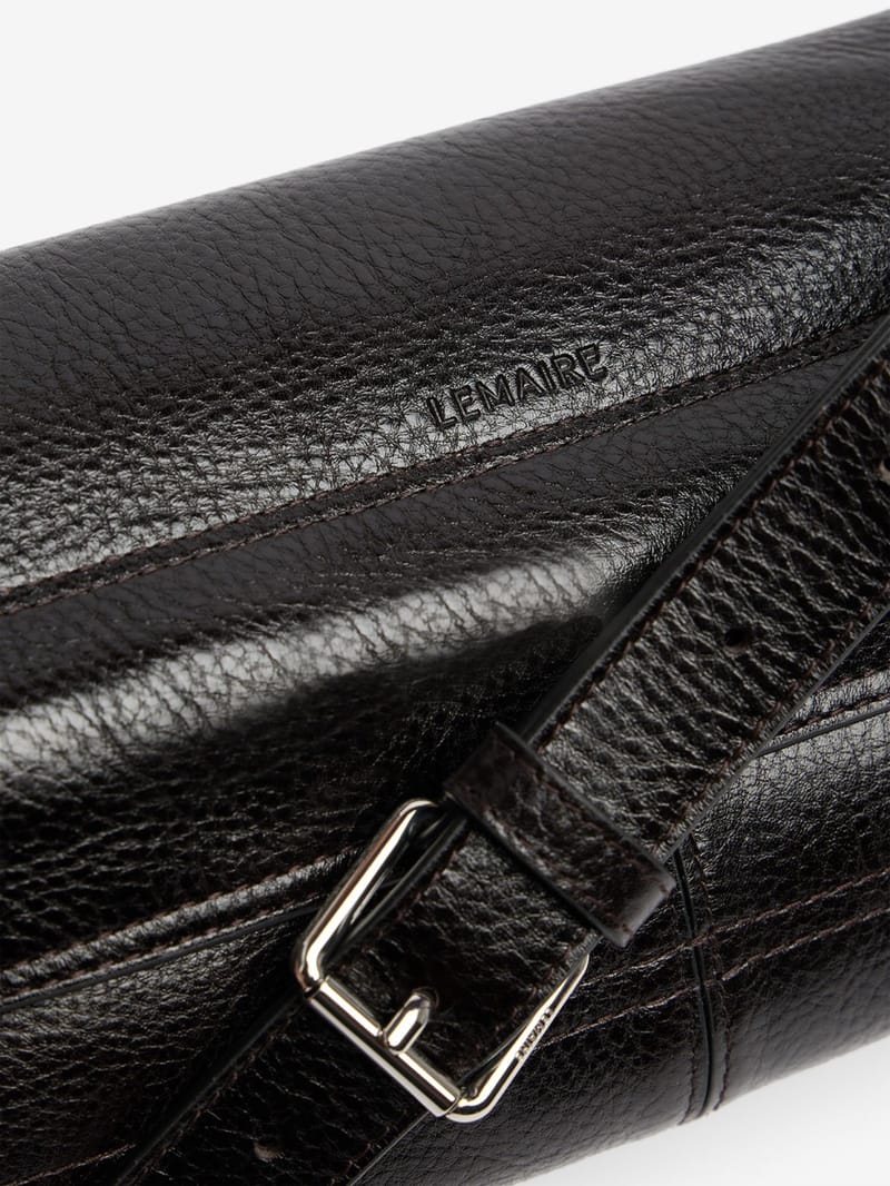 Lemaire: Schultertasche Small Gear aus genarbtem Leder
