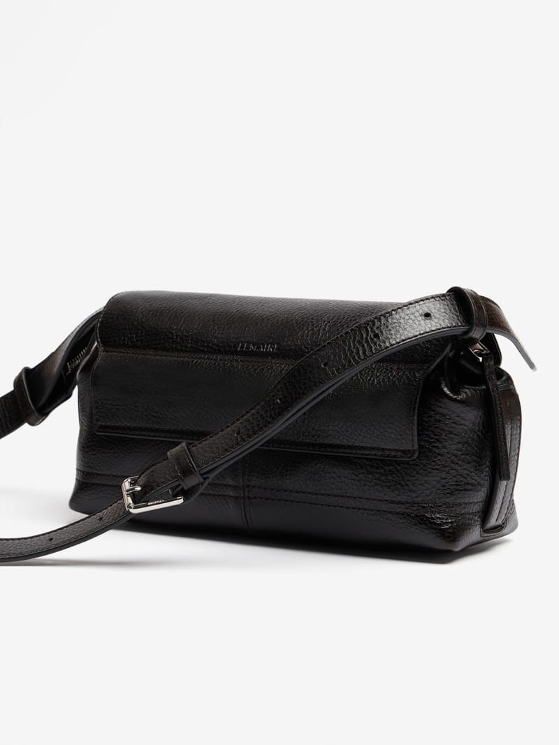 Lemaire: Schultertasche Small Gear aus genarbtem Leder