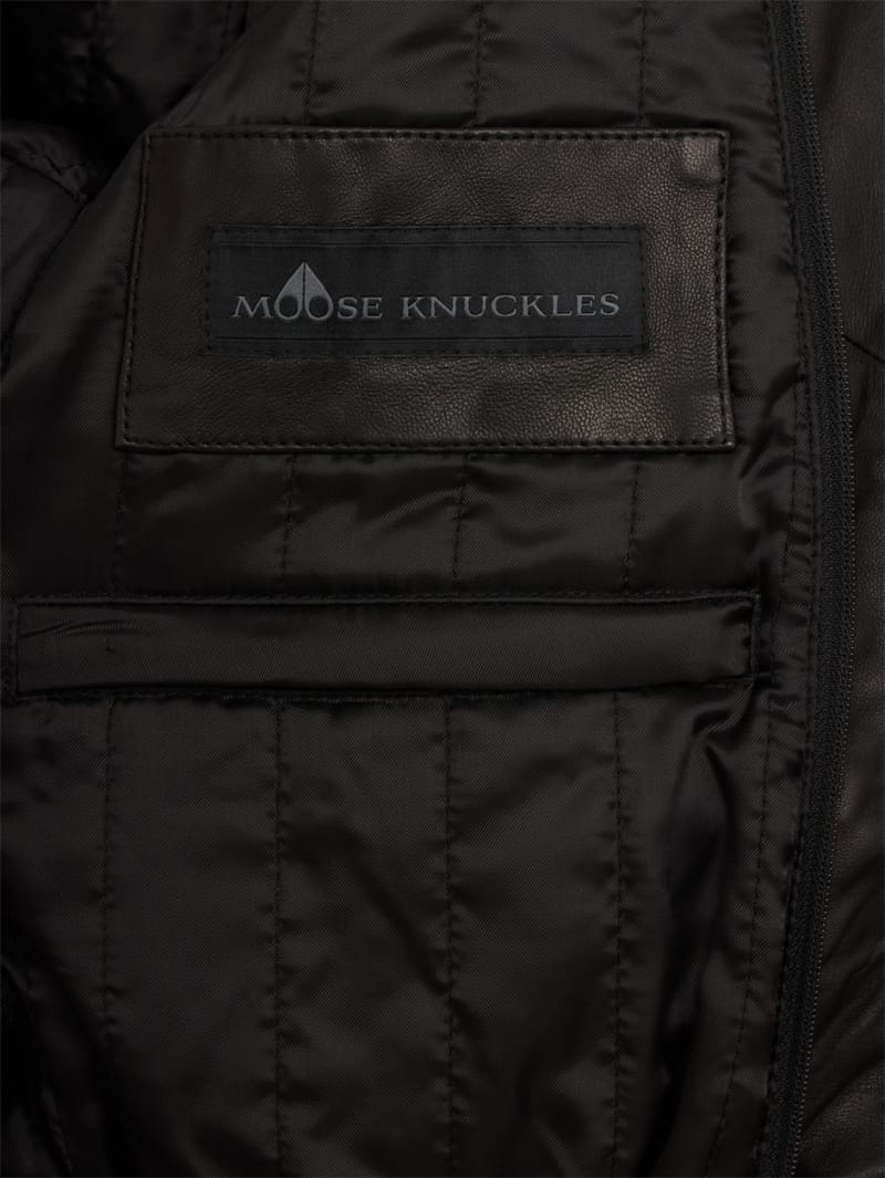Moose Knuckles: 兔子图案的卡丁夹克