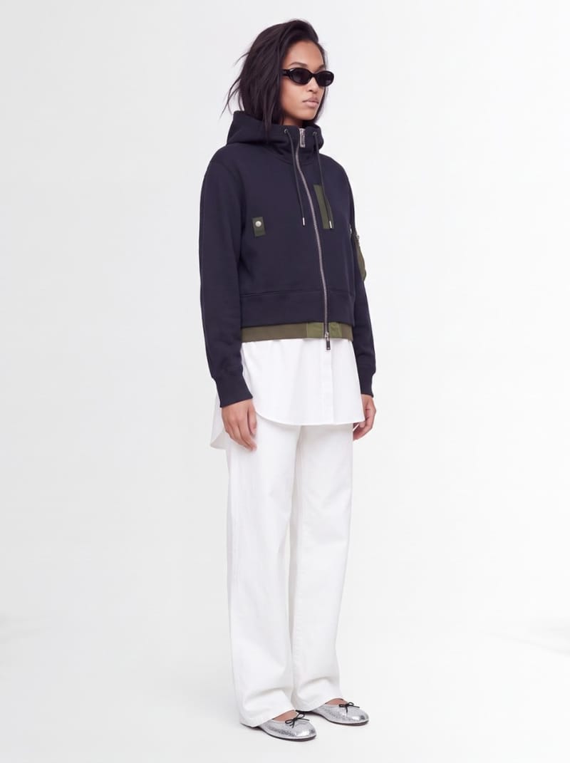 Sacai: 经典海绵运动衫 X 尼龙斜纹连帽衫