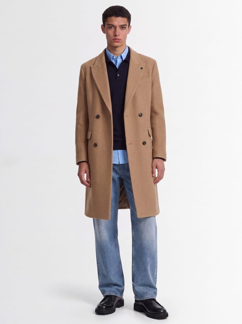 CRUNA: Double-breasted coat with martingale