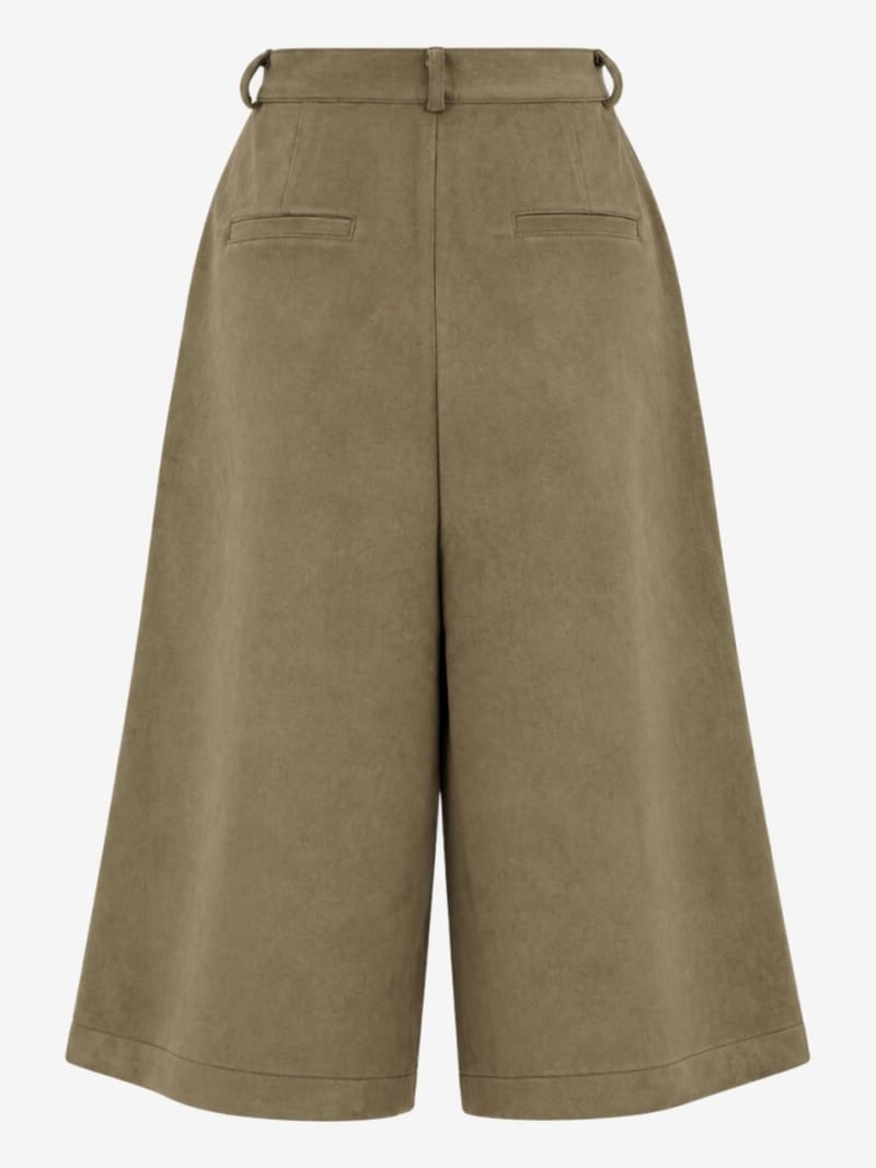 LA PISCINE - Faux suede wide shorts