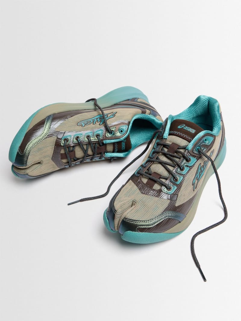 Asics: Ilargi FF II sneakers