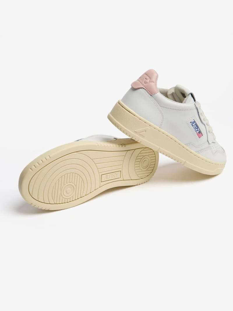 Autry: Medalist Low sneakers in cow leather