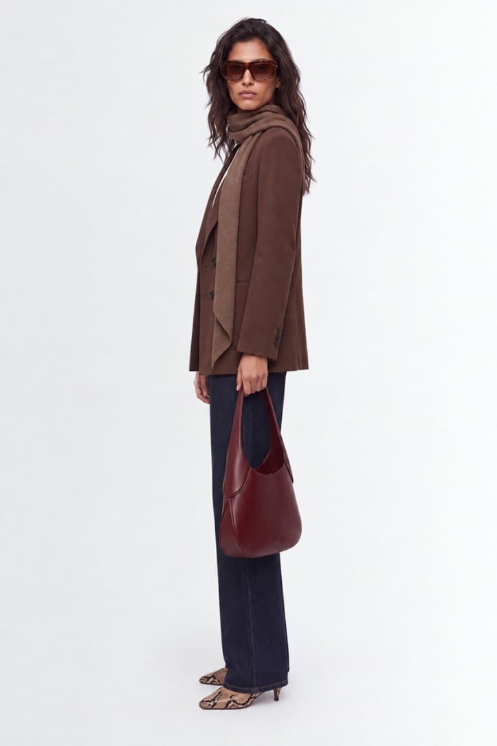 CRUNA: Blazer oversized de doble botonadura