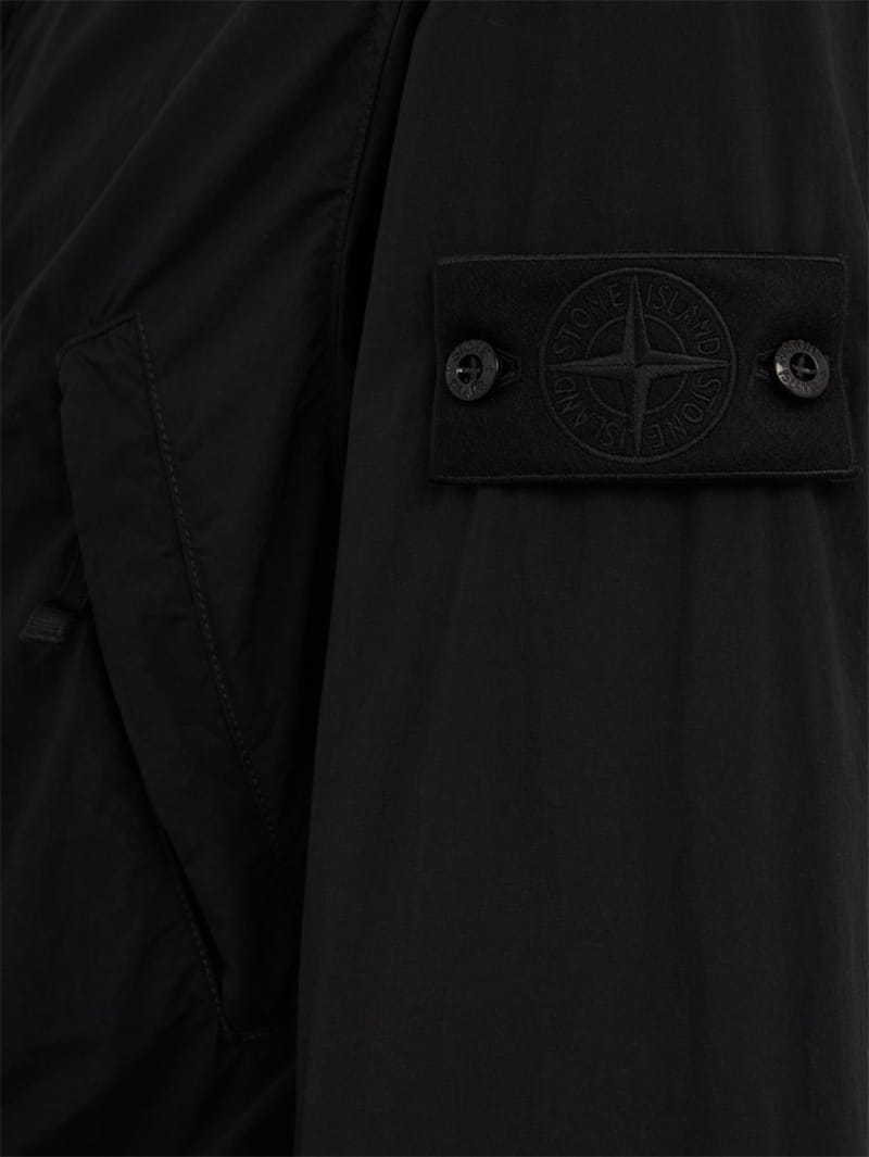 Stone Island: 短款尼龙派克大衣，带可拆卸帽子