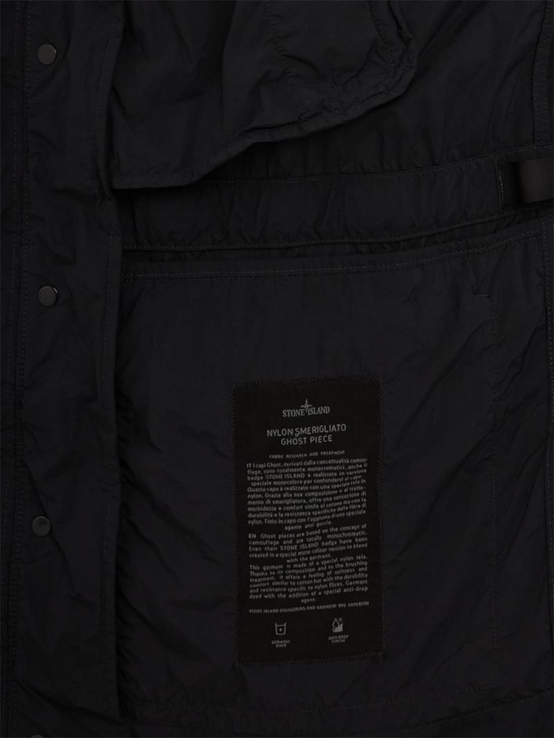 Stone Island: 短款尼龙派克大衣，带可拆卸帽子
