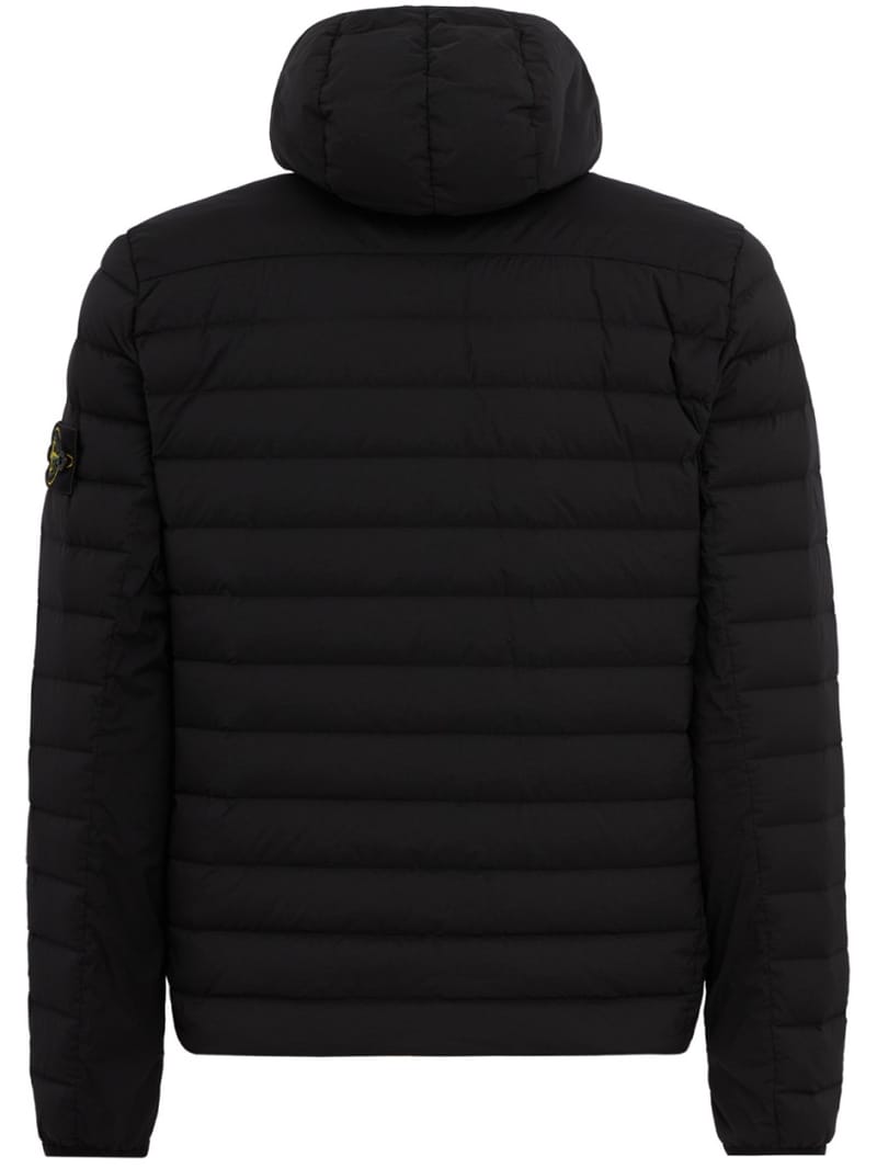 Stone Island: 轻量化绗缝尼龙羽绒夹克