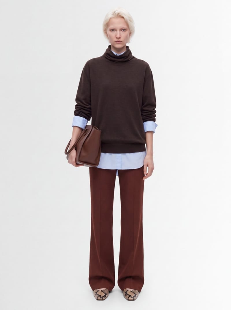 CRUNA: Slim fit flared pants