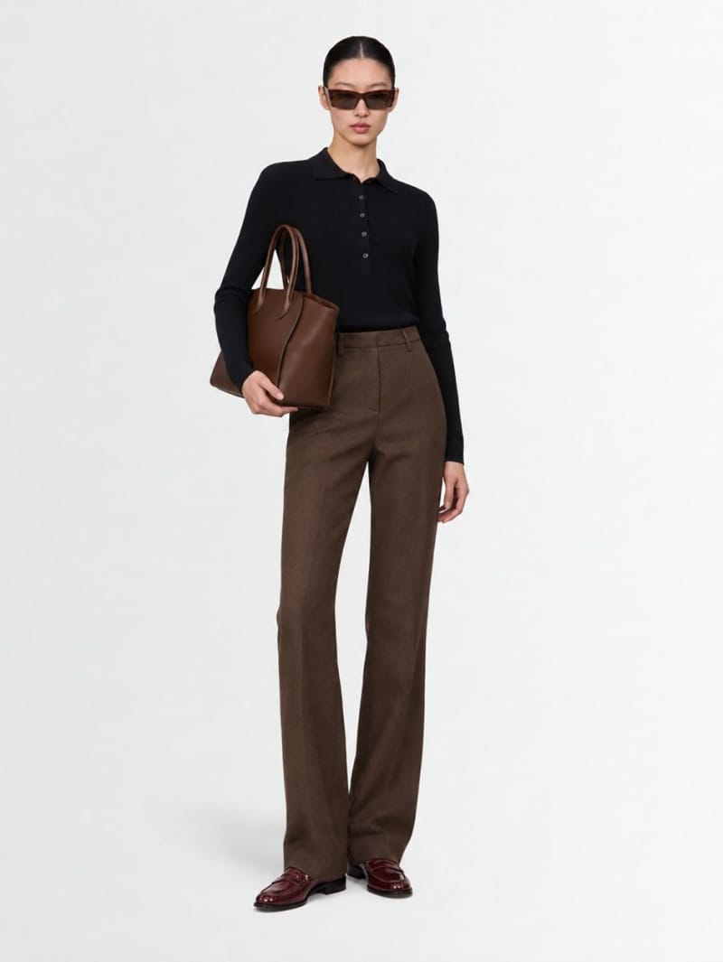 CRUNA: Slim fit lightweight knit sweater
