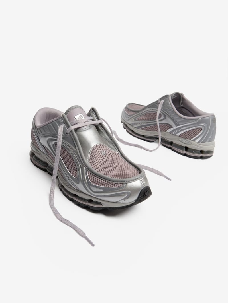 New Balance: 1890 lace-up sneakers