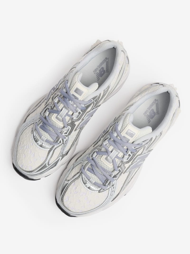 New Balance: Polyester 740 Knit sneakers