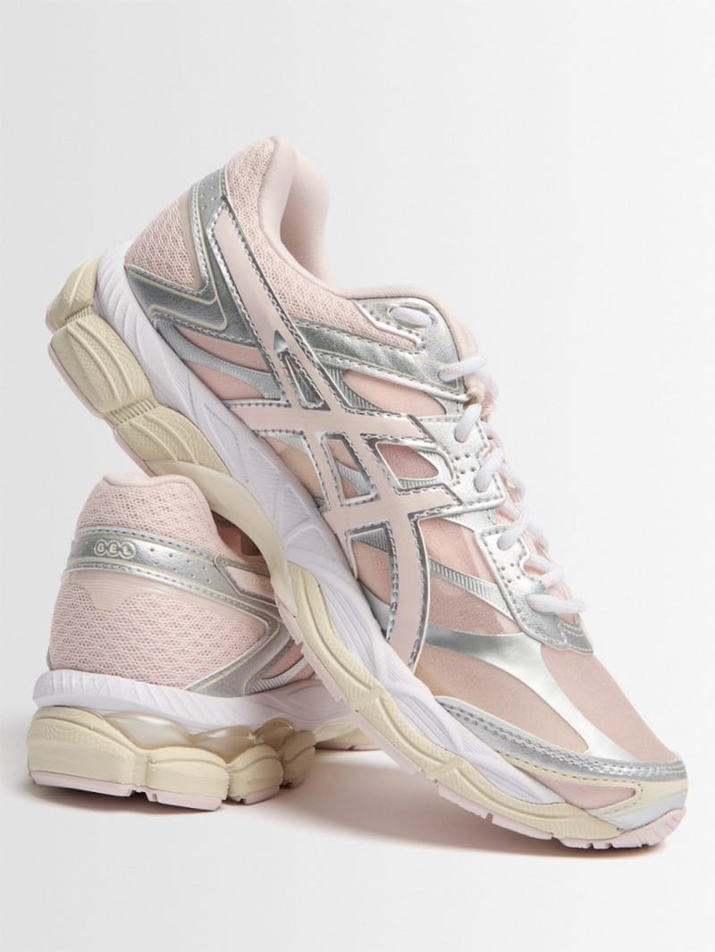 Asics: Polyester Gel-Cumulus 16 sneakers