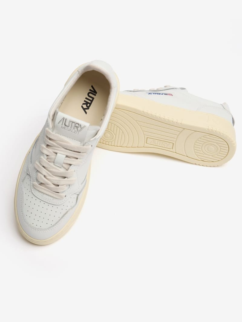 Autry: Medalist Low cow leather sneakers