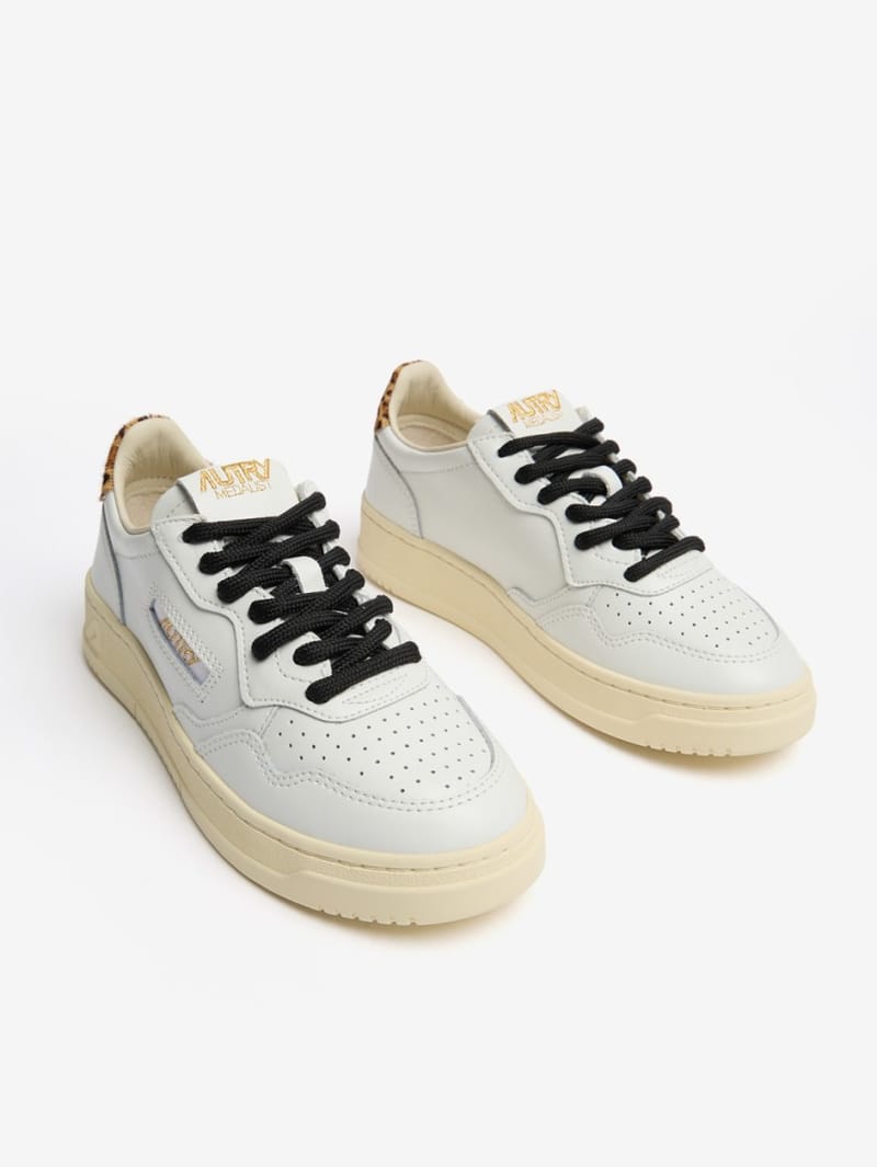 Autry: Sneakers Medalist Low in pelle bovina