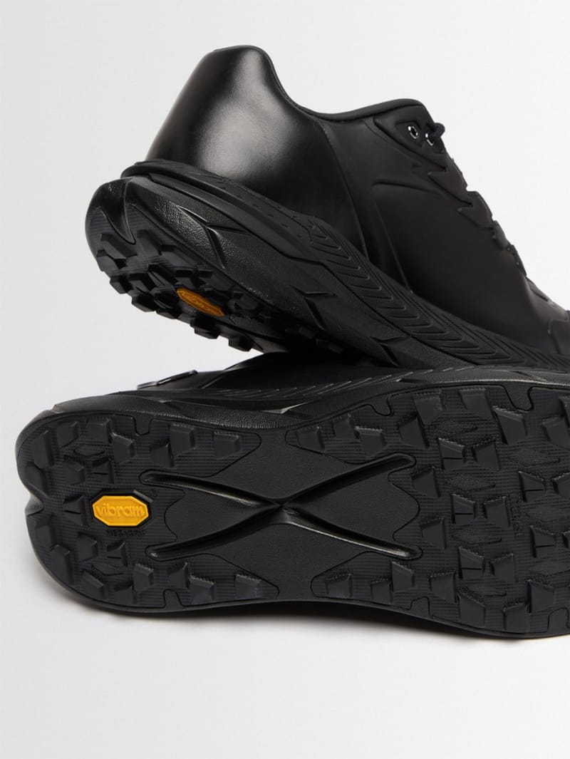 Hoka: Tecton X2 leather sneakers