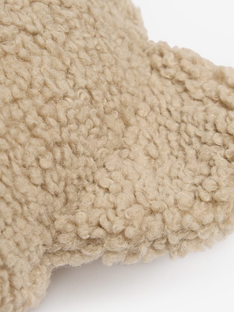 WIGIWAMA: Cuscino orsetto effetto teddy
