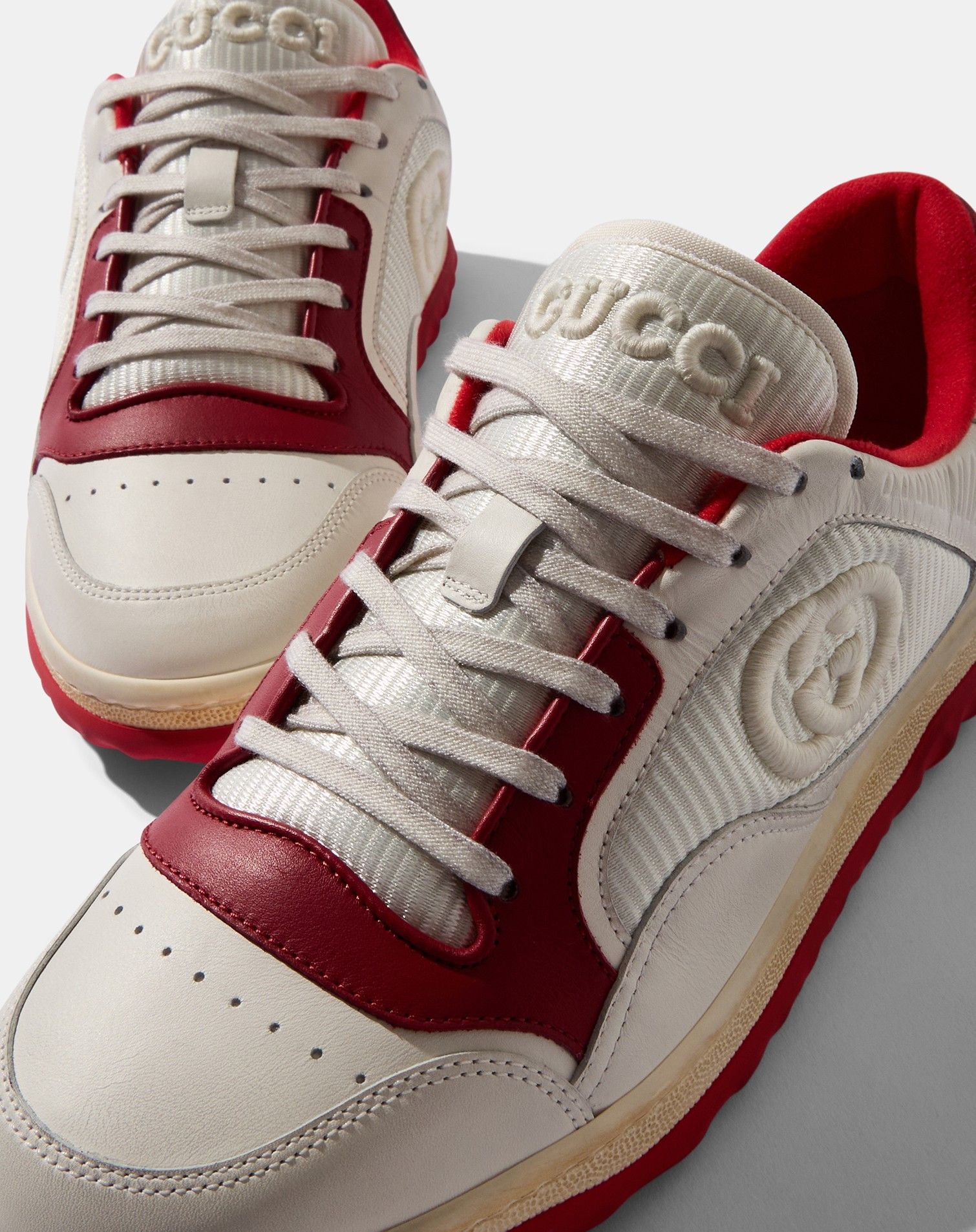 Gucci formal sneakers in red and white
