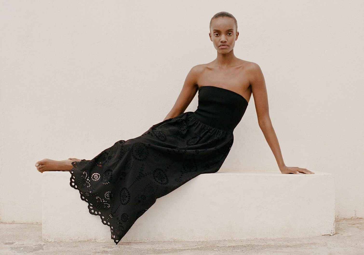 Sustainable woman midi black dress