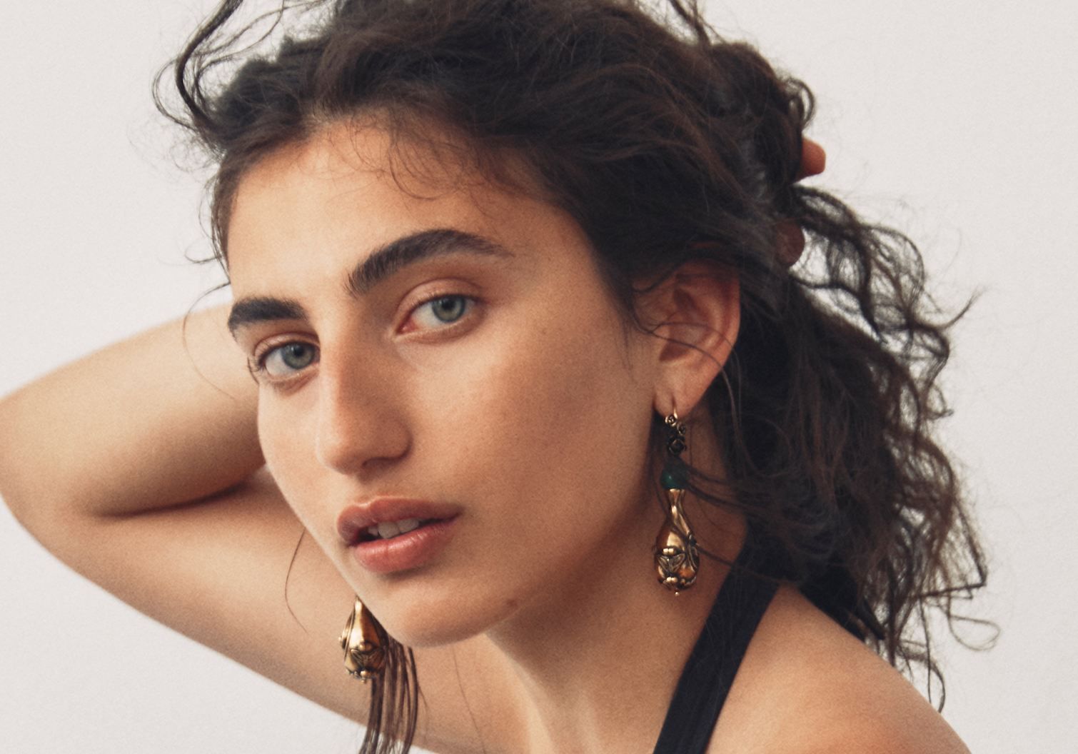 healthy skin girl with the best skincare routine