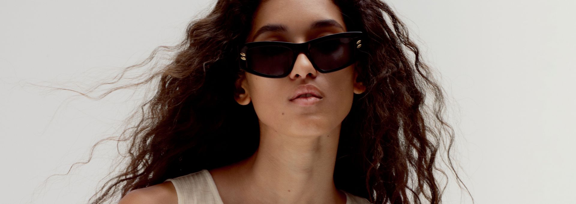 Trendy Designer Sunglasses: Iconic Models and Summer 2026 Trends