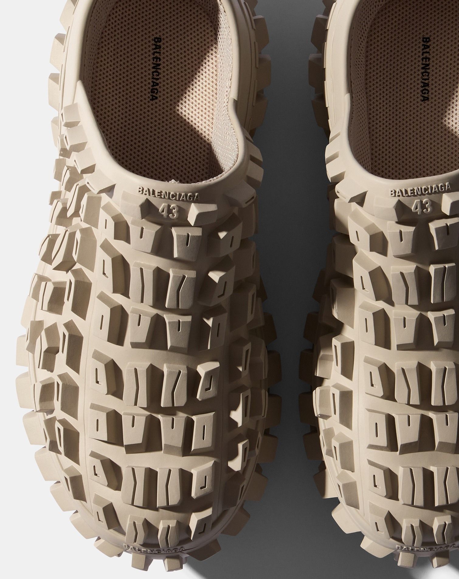 Balenciaga beige clogs/mules